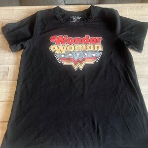 DC Wonder Woman Black Tee‎